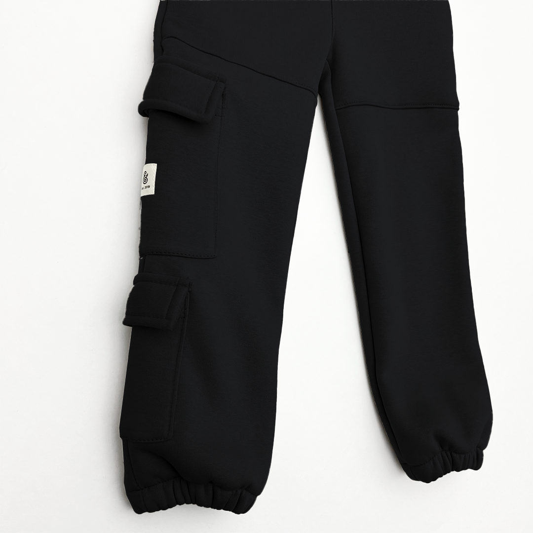 Unisex Fleece Cargo Double Pocket Jogger Pants in Black